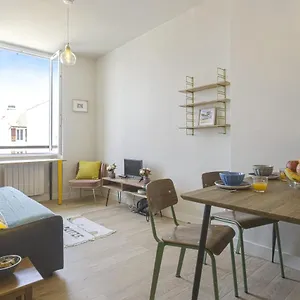 charming-1br-flat-with-sea-view-at-the-heart-of.biarritzhotels.info/