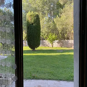 Mas Grimaud - Gite- Et D'hotes Familiales Bed & Breakfast