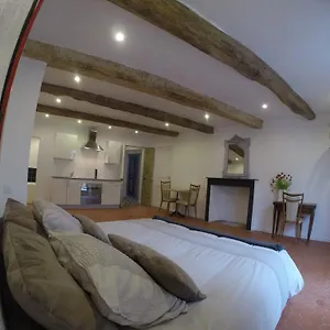 Maison Carles Bed & Breakfast