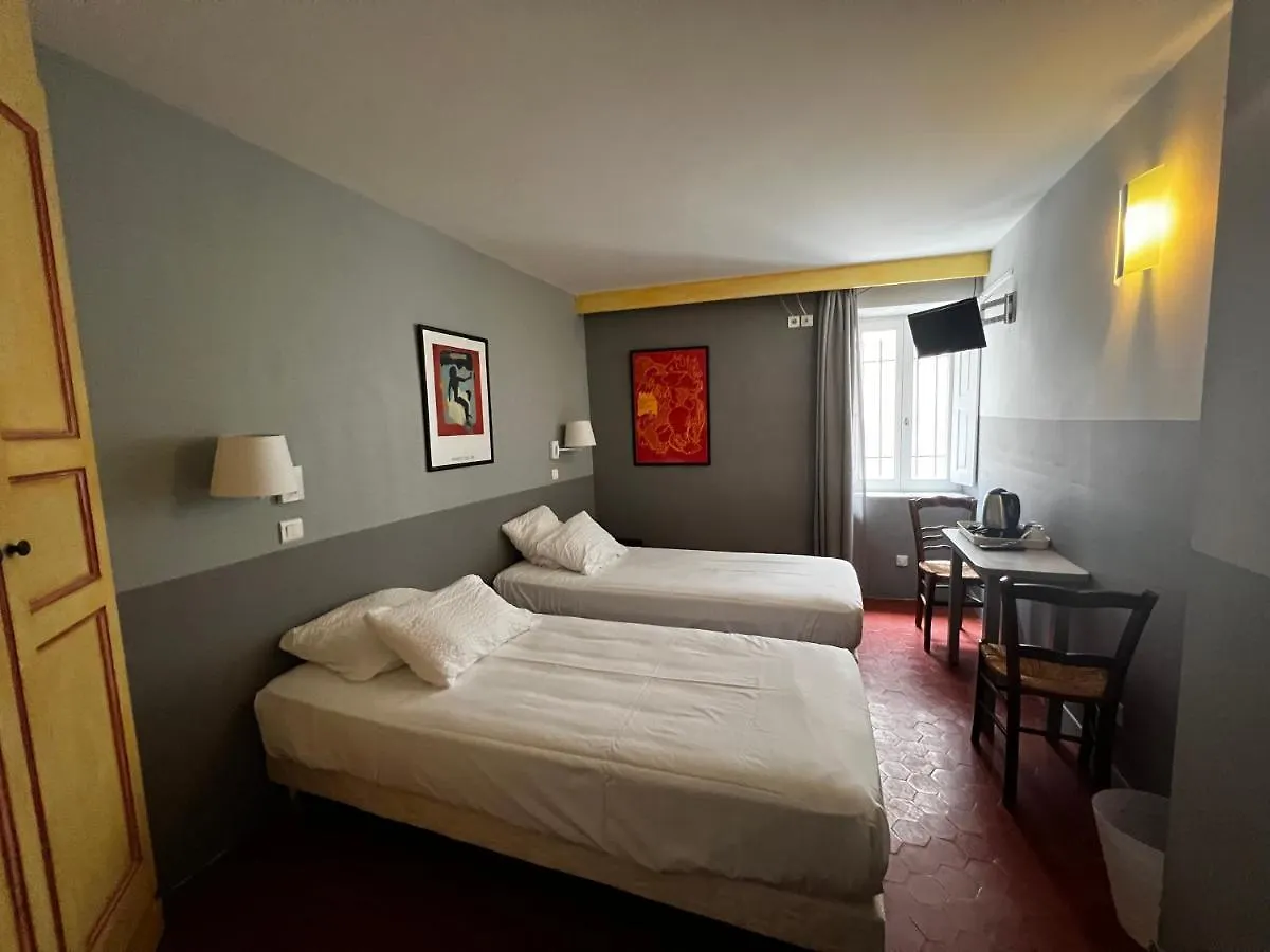 Hotel Le Vieux Chateau Aiguines