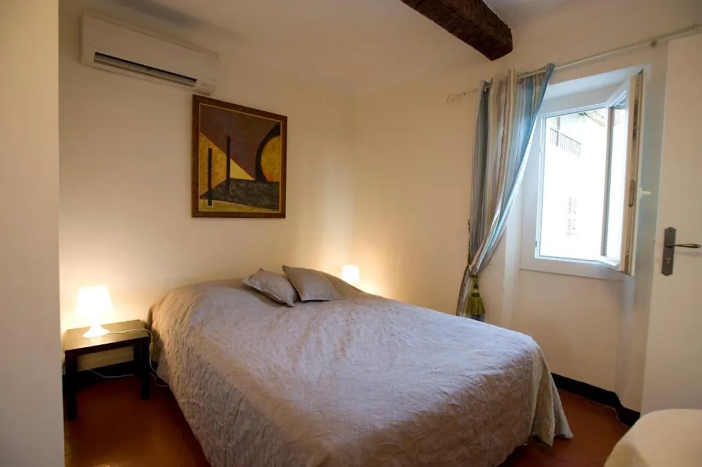 Hotel Le Vieux Chateau Aiguines